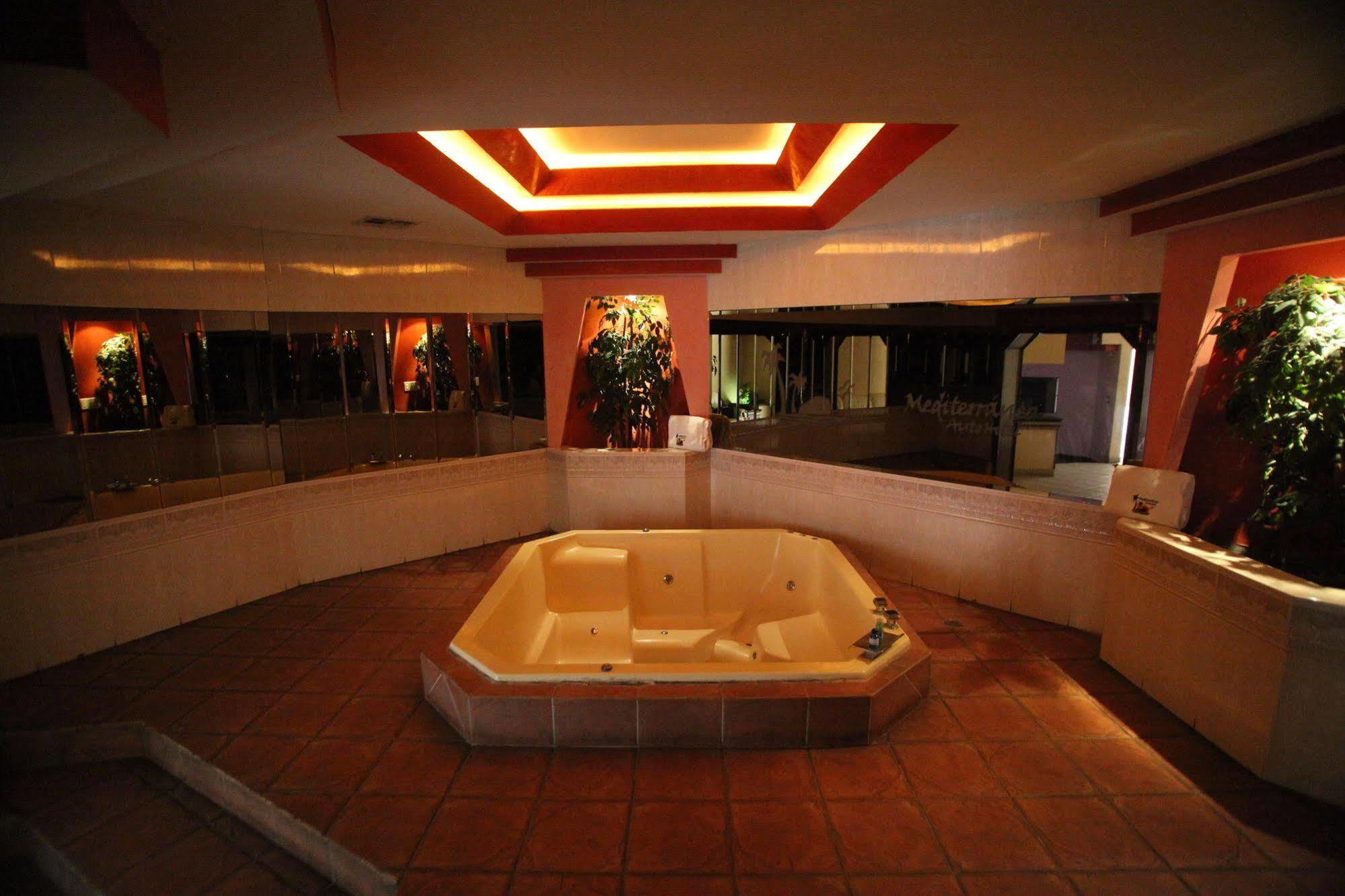 מקסיקלי Motel Mediterraneo מראה חיצוני תמונה